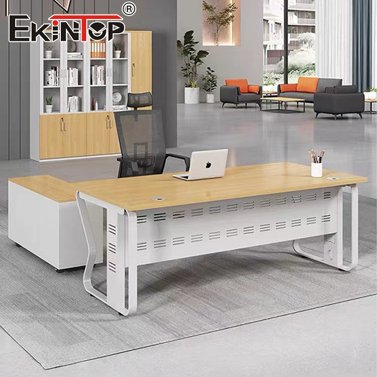 Modern Office Desk Trends: From Individual Desks to Team Collaboration Spaces