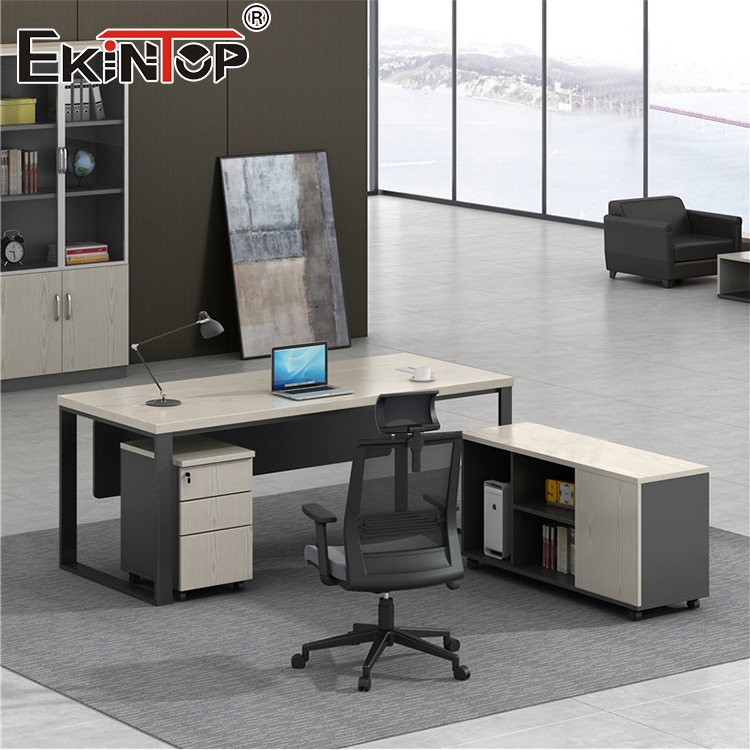 Office Desk Layouts: Optimizing Space for Collaboration and Creativity