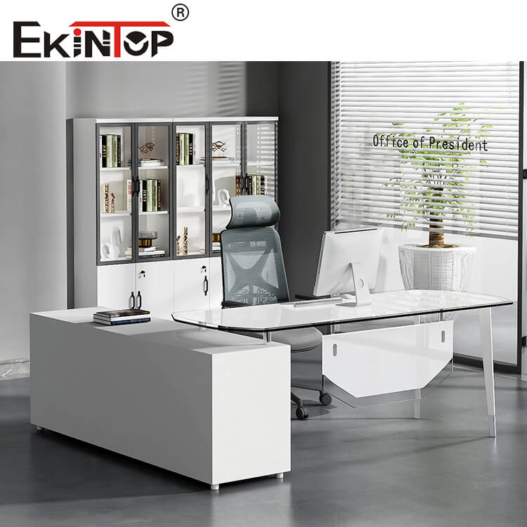 Glass Office Desks and Ergonomics: A Buying Guide for Balancing Aesthetics and Comfort